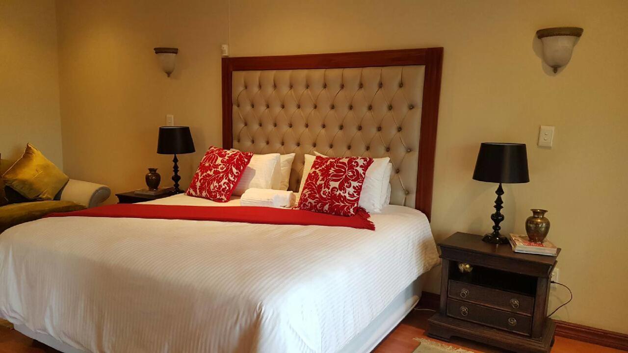 Lily White Guest House Центуріон Екстер'єр фото
